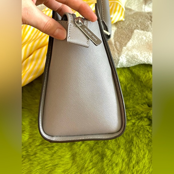 UNUSED MICHAEL Michael Kors Gray Medium Selma Saffiano Leather - Picture 6 of 16